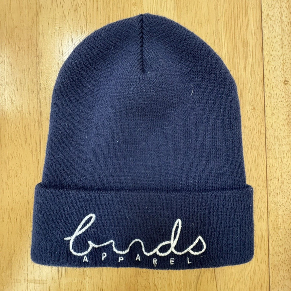 Lot of 4 Winter Beanies Mixed Brands Knit Caps Unisex Fashion Accessories - Picture 9 of 10